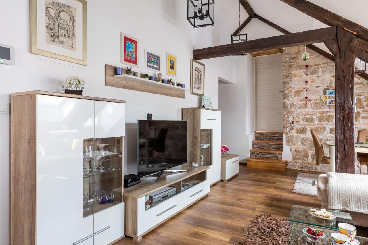 Petrova Attic Apartment สปลิท ภายนอก รูปภาพ