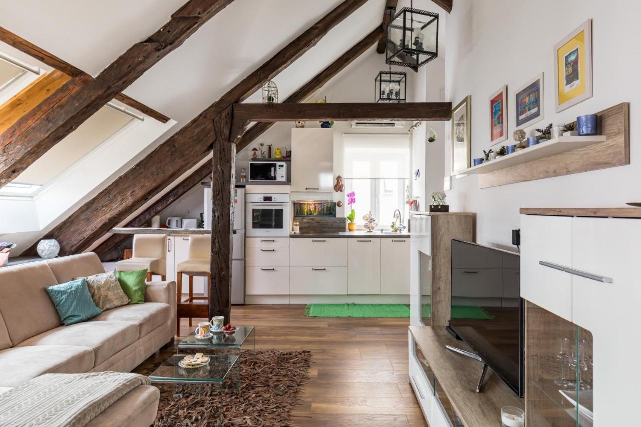 Petrova Attic Apartment สปลิท ภายนอก รูปภาพ