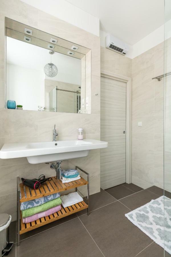 Petrova Attic Apartment สปลิท ภายนอก รูปภาพ